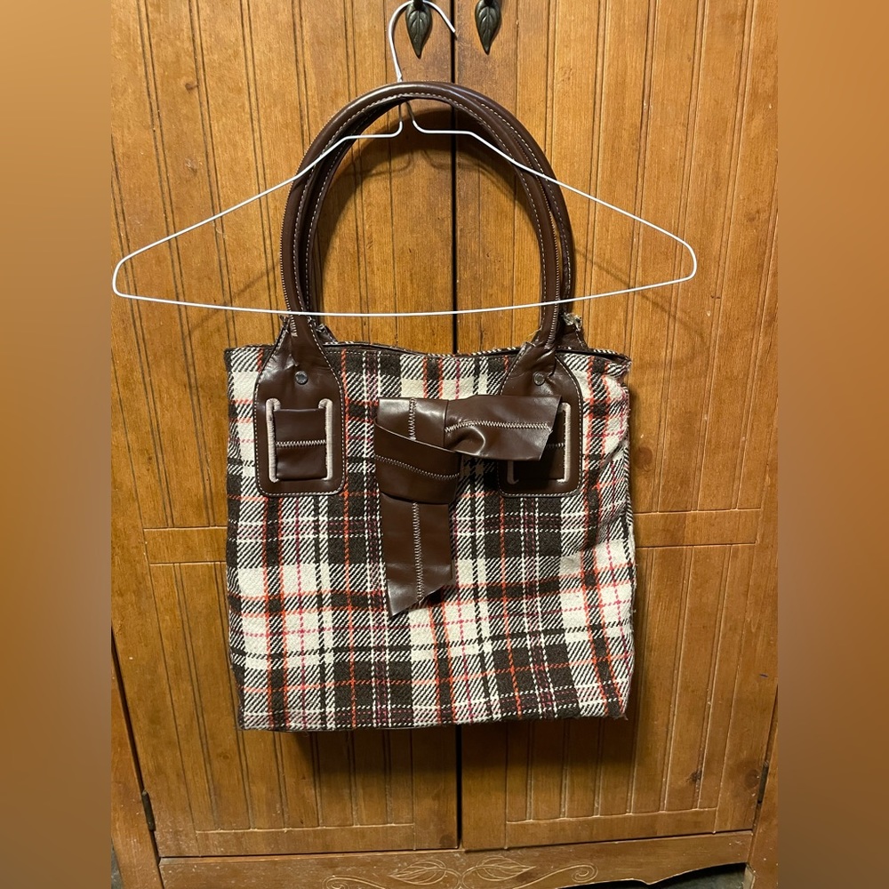 Tommy Hilfiger purse